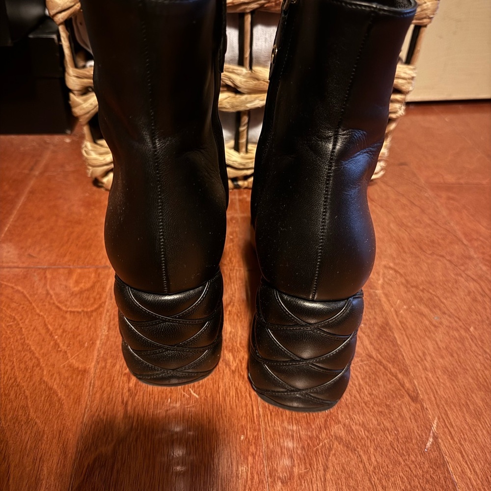 Louis Vuitton Black Leather Women's Boots with Gold Logo Accent - Picture 3 of 6